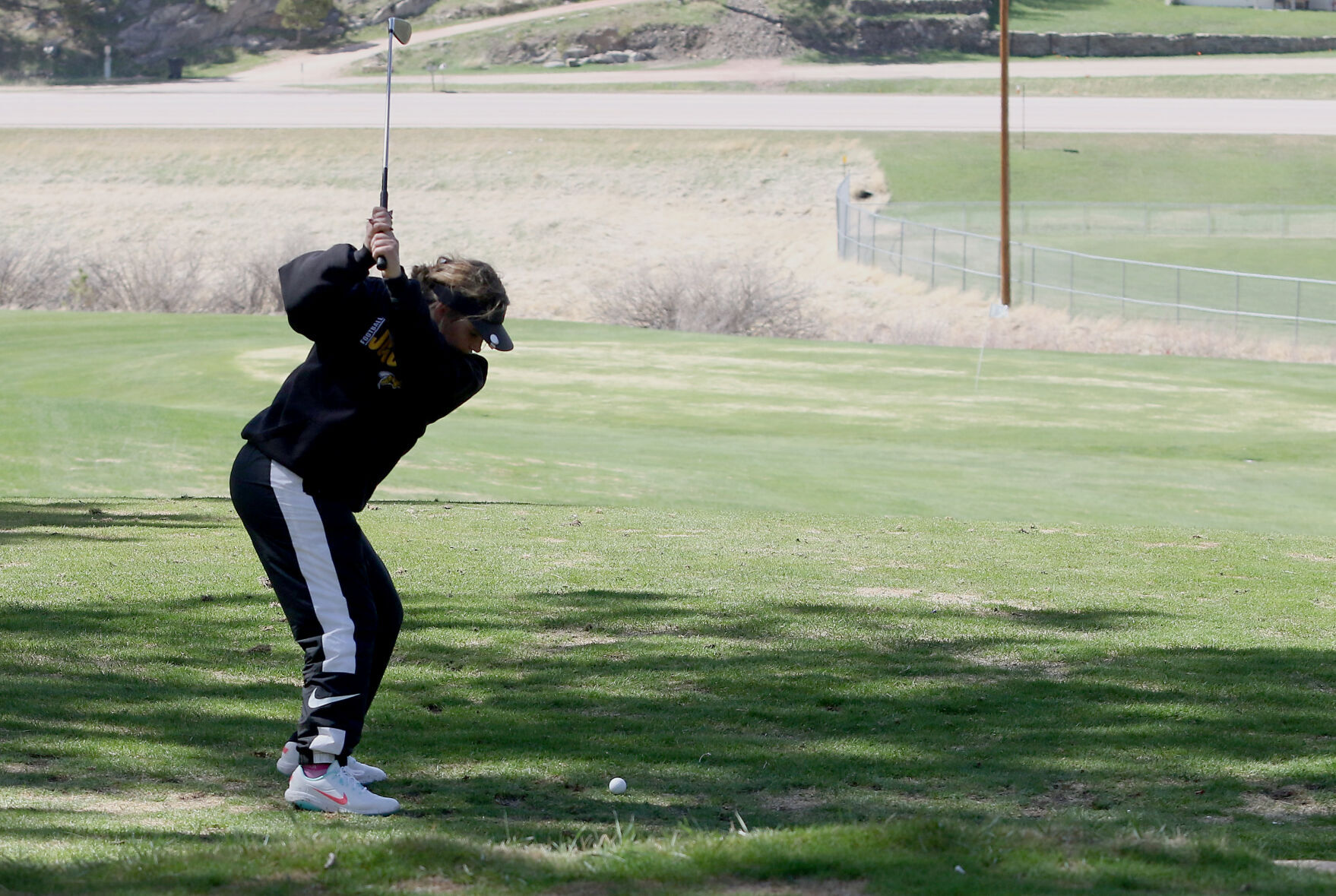051022-golf12.jpg